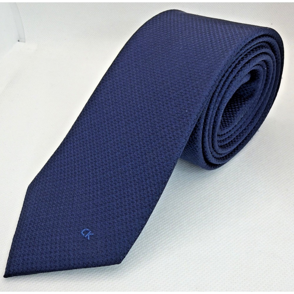 Calvin Klein w/ CK Woven Navy Blue 100% Silk Necktie EXC 3x59" Excellent